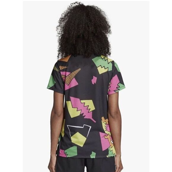 ADIDAS WOMEN’S CM T-SHIRT CE2278 MULTCO NWT SIZE MEDIUM - Picture 2 of 7